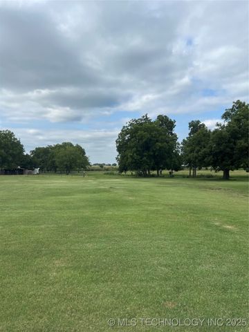 803 Silver Valley Road, Durant, OK 74701