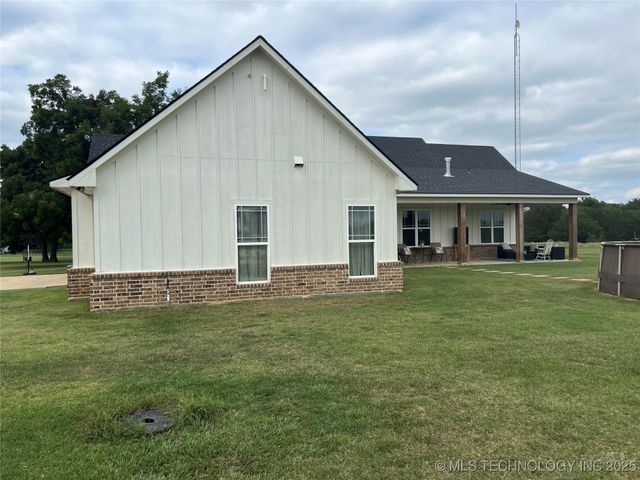 803 Silver Valley Road, Durant, OK 74701