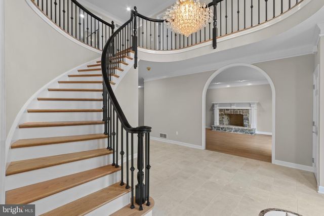 3685 MANOR RD, Bethlehem, PA 18020