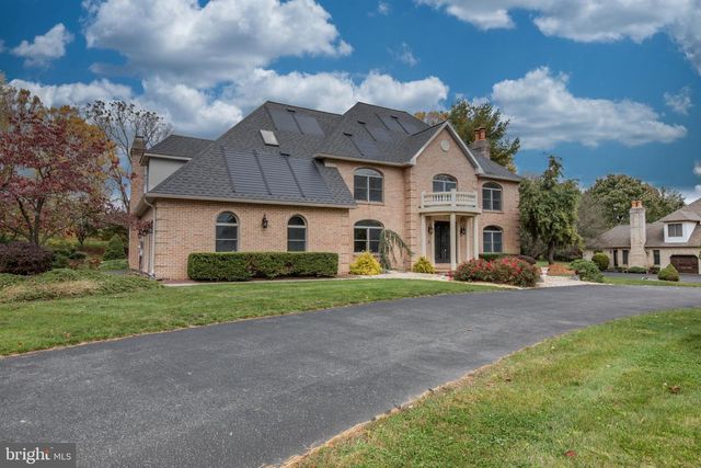 3685 MANOR RD, Bethlehem, PA 18020