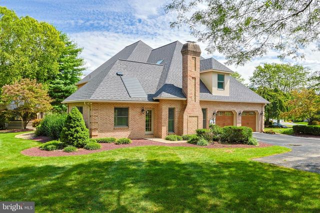 3685 MANOR RD, Bethlehem, PA 18020