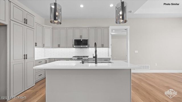 2567 S Rainbow View Circle, Wasilla, AK 99645