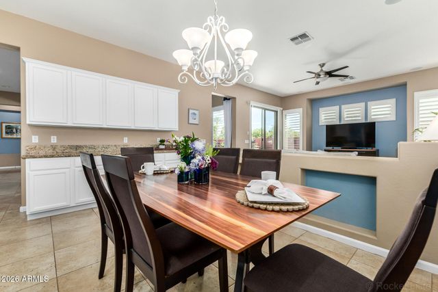 3939 E DUBOIS Avenue, Gilbert, AZ 85298