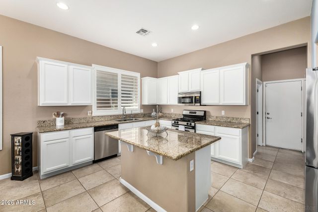 3939 E DUBOIS Avenue, Gilbert, AZ 85298