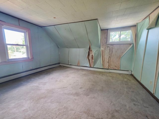 25 Barrett Ave, Worcester, MA 01605