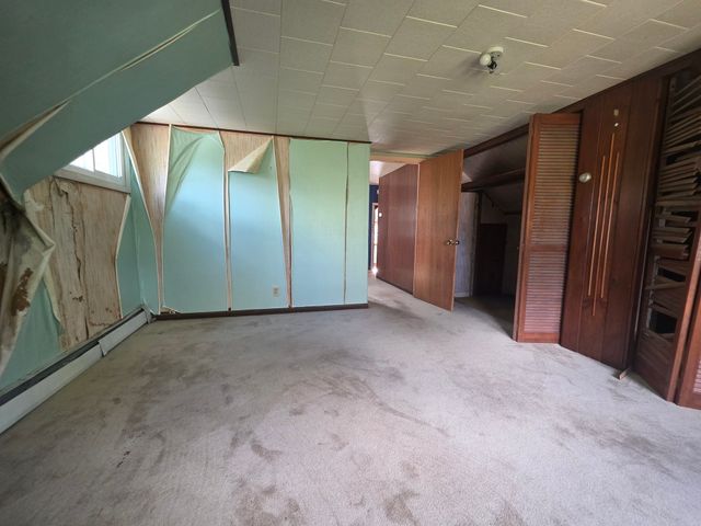 25 Barrett Ave, Worcester, MA 01605