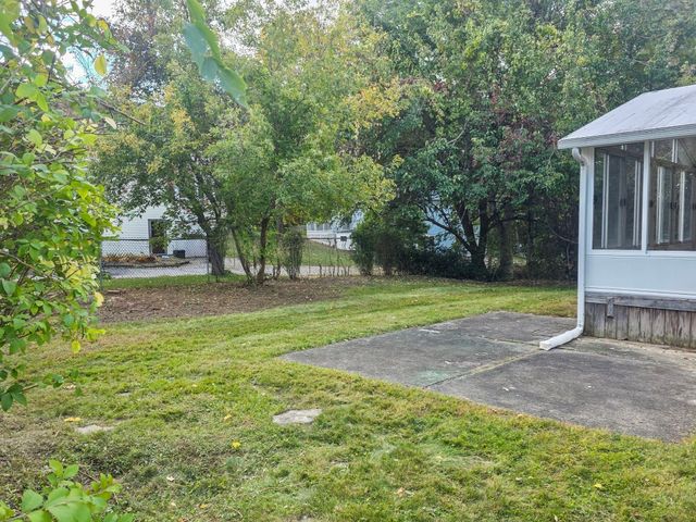 25 Barrett Ave, Worcester, MA 01605