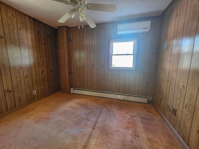 25 Barrett Ave, Worcester, MA 01605