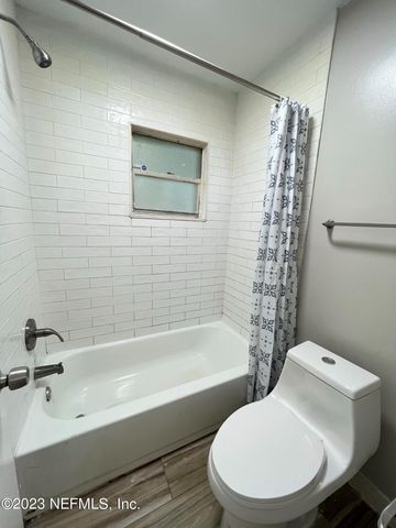 5404 101ST Street 4, Jacksonville, FL 32210