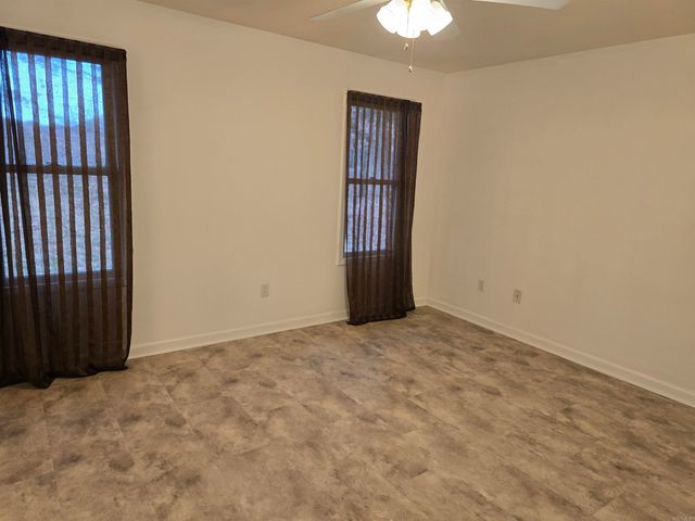 25 Caney Hill Road, Conway, AR 72032