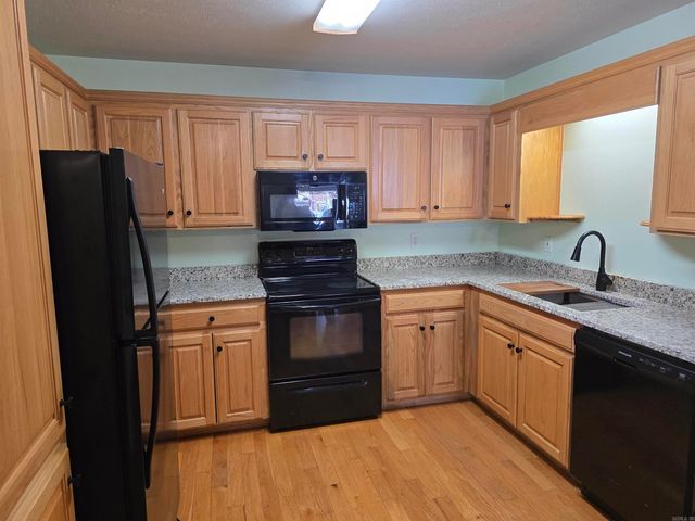 25 Caney Hill Road, Conway, AR 72032