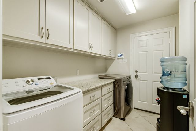 7233 Helsem Bend, Dallas, TX 75230