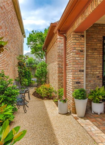 7233 Helsem Bend, Dallas, TX 75230