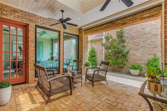 7233 Helsem Bend, Dallas, TX 75230