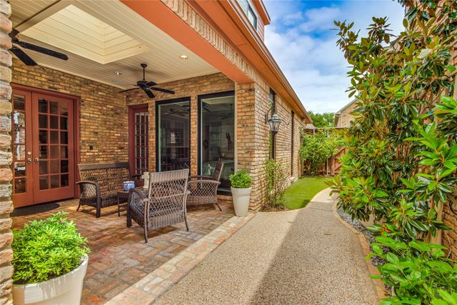 7233 Helsem Bend, Dallas, TX 75230