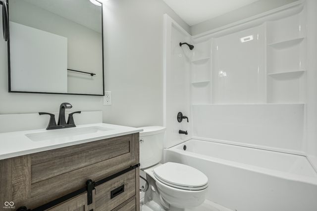 7527 E Raymond Street, Indianapolis, IN 46239