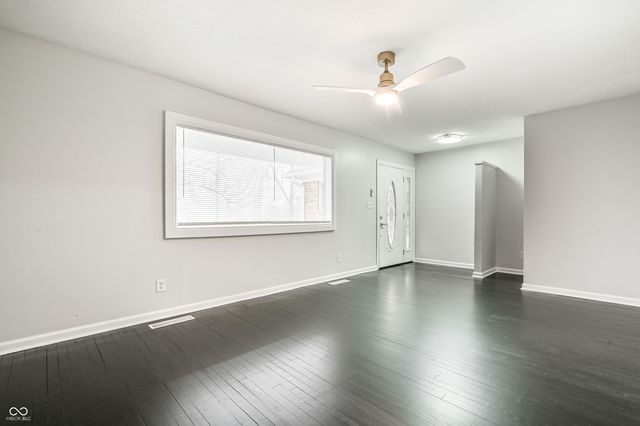 7527 E Raymond Street, Indianapolis, IN 46239