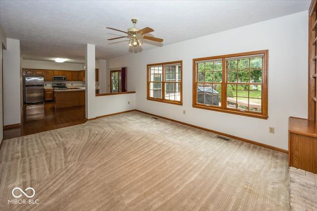 11310 Knightsbridge Lane, Fishers, IN 46037