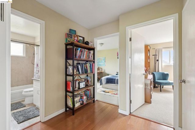 3054 Bona St D, Oakland, CA 94601