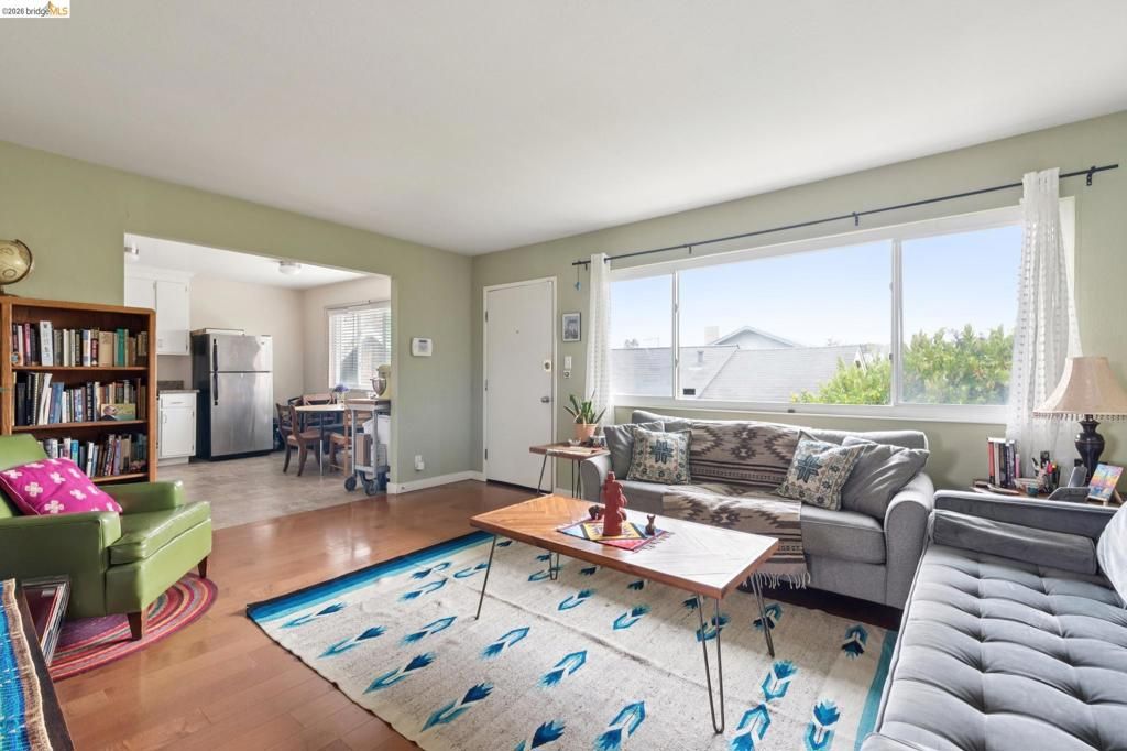 Image 10 of property listing at 3054 Bona St D, Oakland, CA 94601