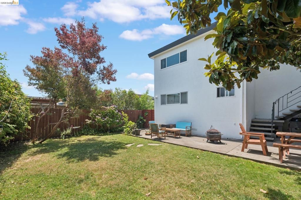 Image 34 of property listing at 3054 Bona St D, Oakland, CA 94601