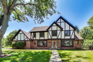 475 Waubonsee Circle Court, Oswego, IL 60543