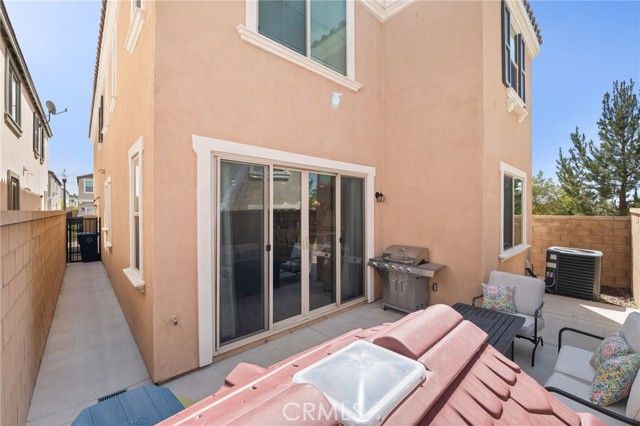 5338 Matera Lane, Fontana, CA 92336
