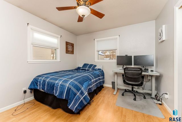 707 S Hawthorne Ave Avenue, Sioux Falls, SD 57104