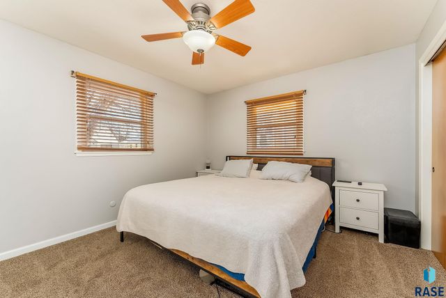 707 S Hawthorne Ave Avenue, Sioux Falls, SD 57104