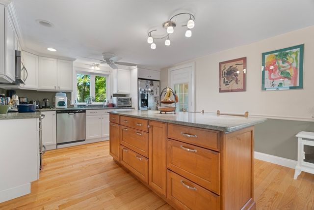 59 Norval Ave, Stoneham, MA 02180