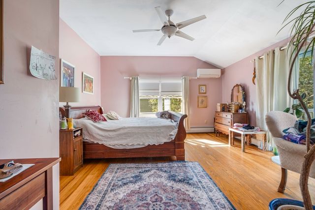 59 Norval Ave, Stoneham, MA 02180