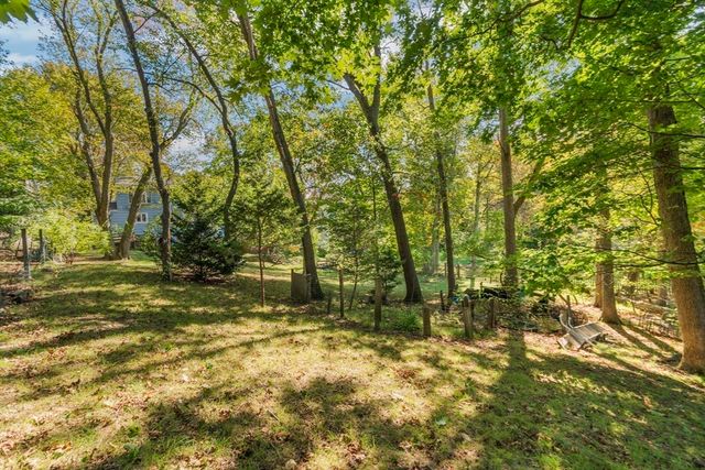 59 Norval Ave, Stoneham, MA 02180