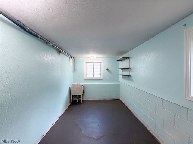 25142 Deerfield Drive, North Olmsted, OH 44070