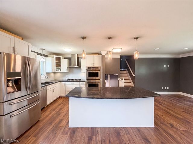 25142 Deerfield Drive, North Olmsted, OH 44070