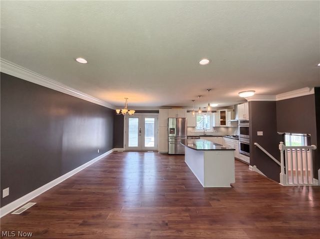 25142 Deerfield Drive, North Olmsted, OH 44070