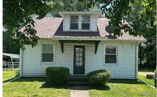 105 E Vine Street, Brighton, IL 62012