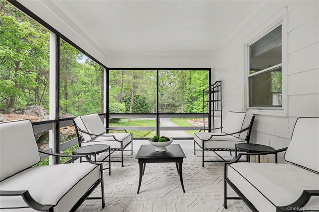28 Valley View Road, Chappaqua, NY 10514