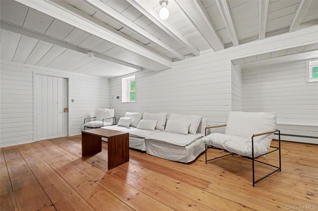 28 Valley View Road, Chappaqua, NY 10514