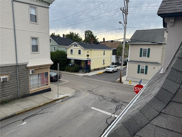 4 Hammond Street 5, Newport, RI 02840