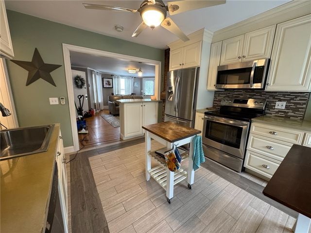 4 Hammond Street 5, Newport, RI 02840