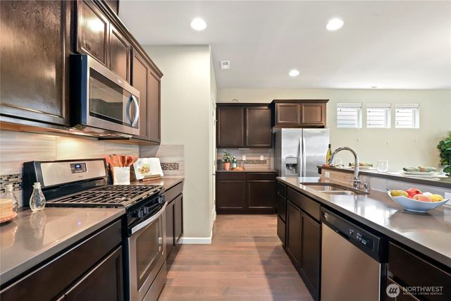 3914 Portside Drive, Bremerton, WA 98312