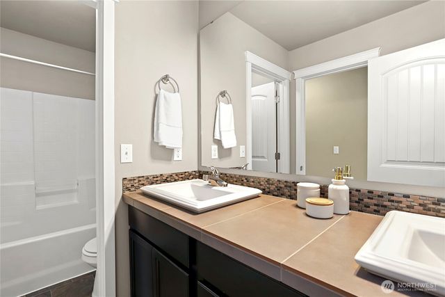 3914 Portside Drive, Bremerton, WA 98312