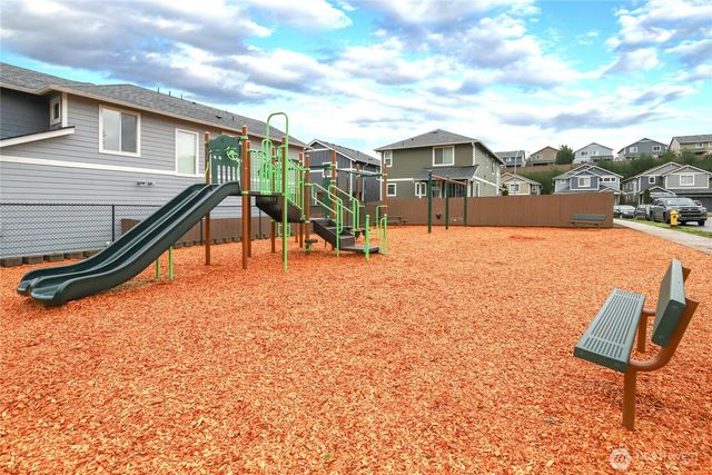 3914 Portside Drive, Bremerton, WA 98312