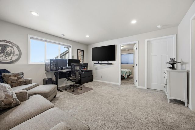 2704 14th Street W, West Fargo, ND 58078