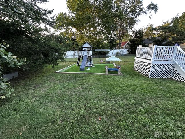 5 Nicholas Drive, Old Bridge, NJ 08857