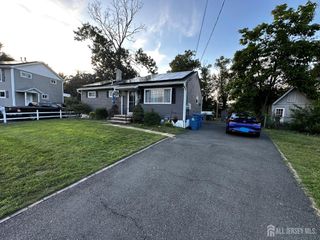 5 Nicholas Drive, Old Bridge, NJ 08857