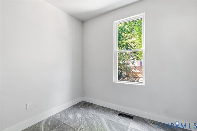 2905 W Grace St, Richmond, VA 23221