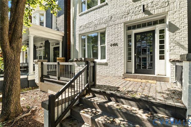 2905 W Grace St, Richmond, VA 23221