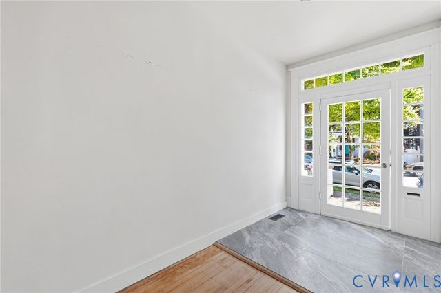 2905 W Grace St, Richmond, VA 23221