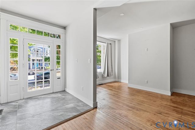 2905 W Grace St, Richmond, VA 23221